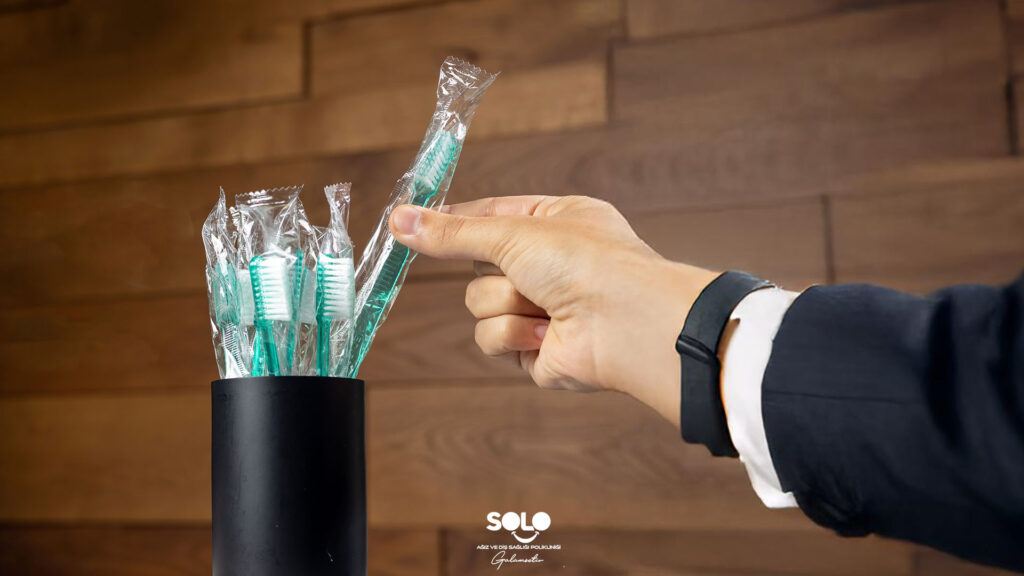 How Should We Store Our Toothbrush